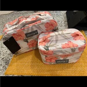 Hurley Floral Cosmetic Bag Set - Hibiscus
